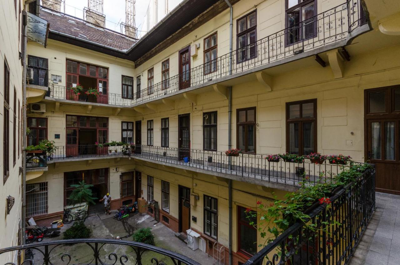 Apartment In City Centre A16 Budapest Kültér fotó